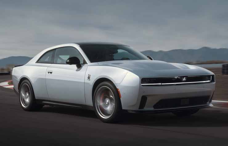 La Dodge Charger du groupe Stellantis avec la batterie solide de Factorial