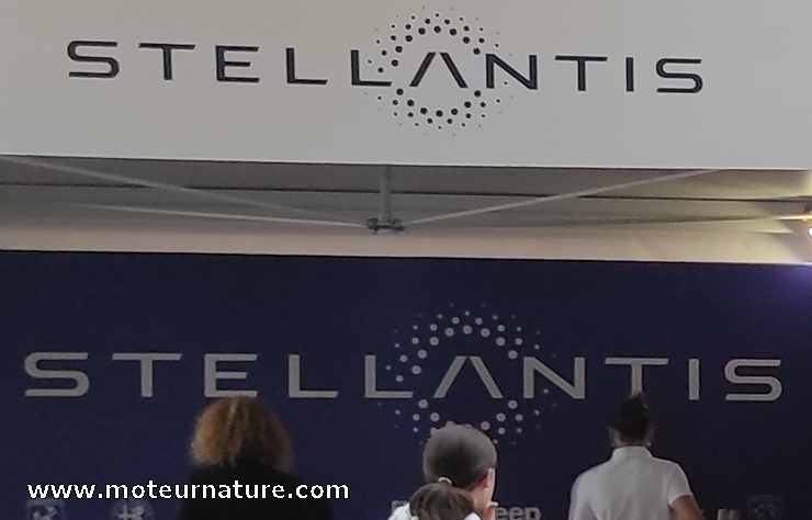 stand Stellantis au salon de Turin