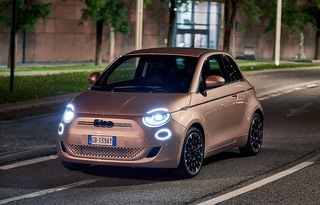 La Fiat 500 électrique en pause pour un mois