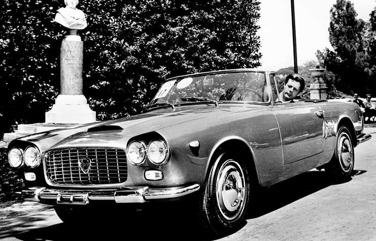 Lancia Flaminia cabriolet avec Marcello Mastroianni