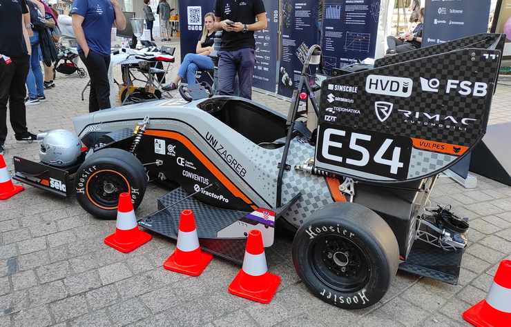 voiture de course électrique de l'université de Zagreb