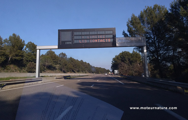 L'autoroute déserte