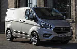 Ford Transit hybride rechargeable, le modèle de série bientôt en France