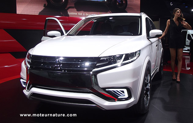 Mitsubishi Outlander PHEV concept