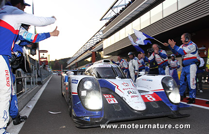 Toyota TS040 hybride des 24 heures du Mans