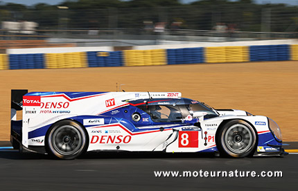 Toyota TS040 hybride des 24 heures du Mans