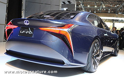 Lexus LF FC avec pile à combustible à hydrogène